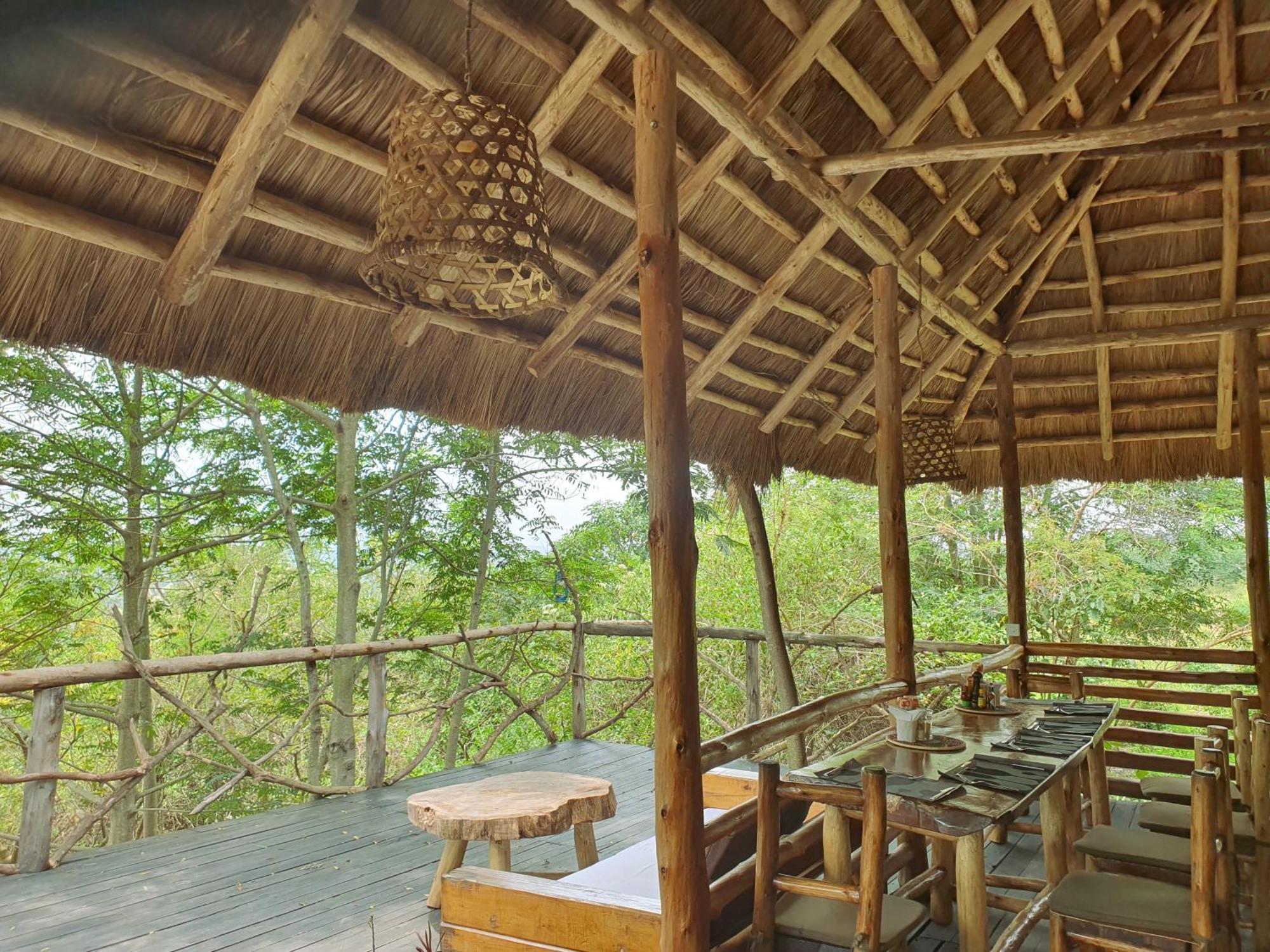 Topi Lodge Katunguru Bagian luar foto
